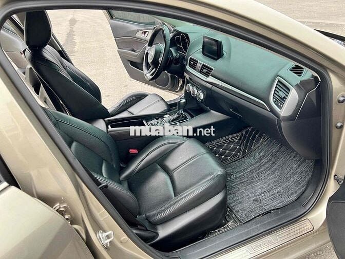 Mazda 3 2018 1.5 AT Hatback - 62000 km
