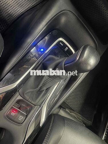 Chỉ 199 triệu sở hữu Corolla Altis 2022 1.8V