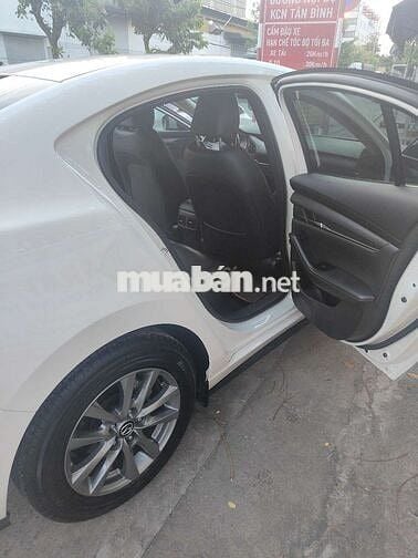 Mazda 3 2021 1.5 Luxury - 27000 km