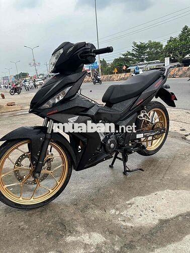 Cần bán Winner V1, máy móc nguyên zin, dàn áo đẹp