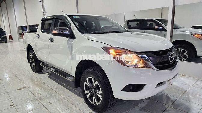 Mazda BT 50 2018 2.2L 4x2 AT - 90000 km. Xe đẹp.