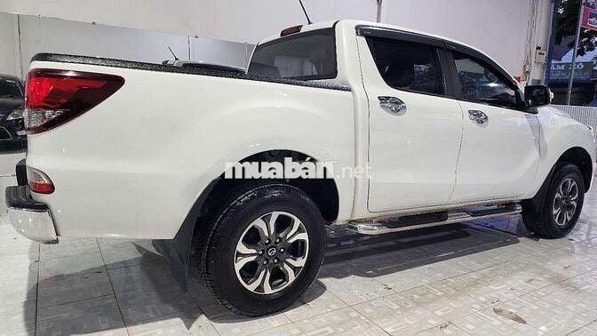 Mazda BT 50 2018 2.2L 4x2 AT - 90000 km. Xe đẹp.