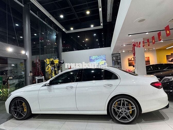 Mercedes Benz E300 2021  - 35000 km