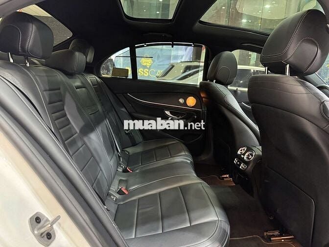 Mercedes Benz E300 2021  - 35000 km