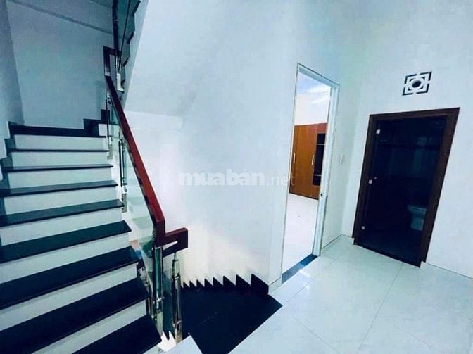 Nhà đẹp bán Đ.Bình Thới Q11, vị trí đắc địa, giá hấp dẫn,sổ hồng riêng