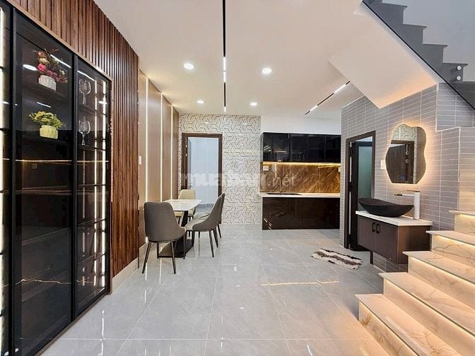 Bán nhà Đường Nguyễn Thị Tần p2 q8. 4,850tỷ|58,1m2. Hẻm xe hơi.