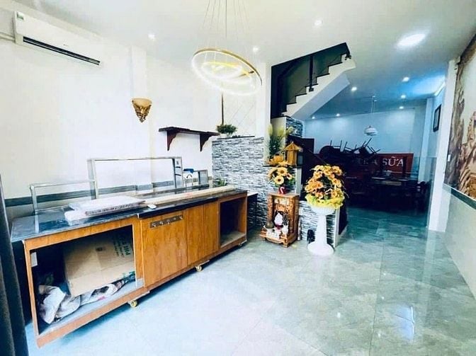 Nhà đẹp bán Đ.Bình Thới Q11, vị trí đắc địa, giá hấp dẫn,sổ hồng riêng