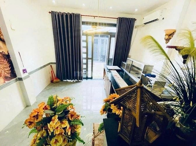 Nhà đẹp bán Đ.Bình Thới Q11, vị trí đắc địa, giá hấp dẫn,sổ hồng riêng