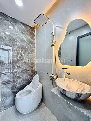 Bán nhà Đường Nguyễn Thị Tần p2 q8. 4,850tỷ|58,1m2. Hẻm xe hơi.