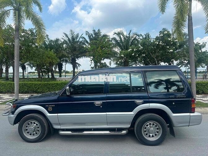 Mitsubishi pajero đời 2000 2 cầu hàng nhập