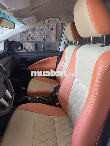 Toyota Innova 2017 2.0e - 133000 km
