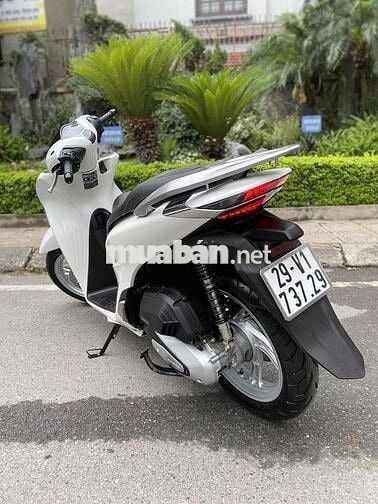 SH125 phanh C.B.S năm 2021 màu trắng đẹp
