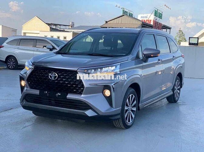 Veloz Cross 2023 - 41.000 km. Vay 75% 6 năm
