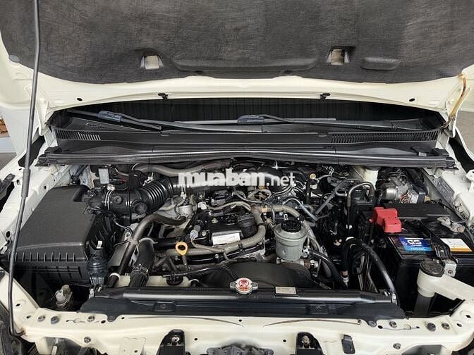 Toyota Innova 2017 2.0e - 133000 km