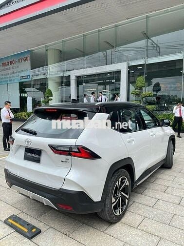 Toyota Yaris Cross - Nhiều quà tặng hấp dẫn