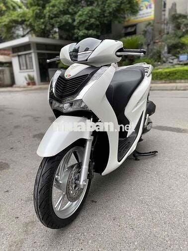SH125 phanh C.B.S năm 2021 màu trắng đẹp