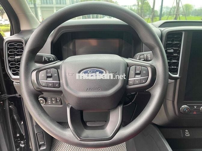 Ford Ranger 2024 XLS 2.0 4X2 AT - 22000 km