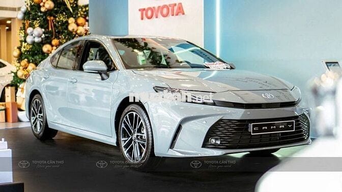 Toyota Camry 2025 2.5HEV MID - Xe có sẵn giá tốt
