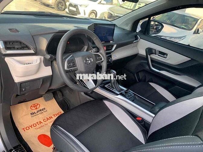 Veloz Cross 2023 - 41.000 km. Vay 75% 6 năm