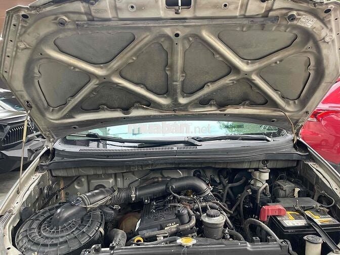 Toyota Innova 2006 G - 180000 km