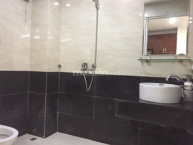Kẹt tiền bán gấp nhà 64m2 Nguyễn Công Trứ Ngang 4.4m 3PN chỉ 3.x tỷ