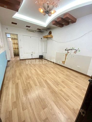 Cho thuê cc 93m, 3 ngủ thoáng đẹp, cách bách kinh xây 1km