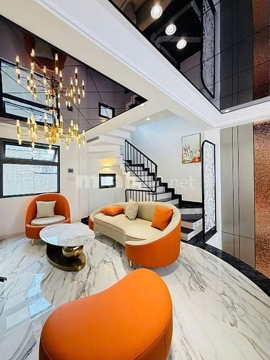 Bán nhà ngay Trung tâm TDTT Quận 4 - đường 45, P9, Q4 - 47m2 2ty630