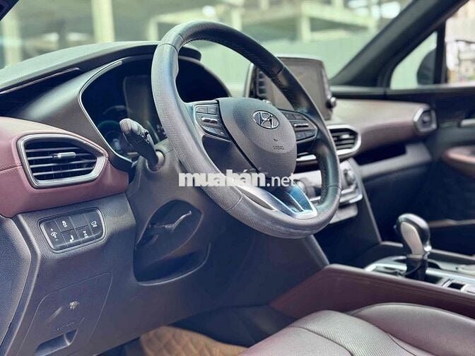 Hyundai SantaFe Premium 2.4L sản xuất 2020