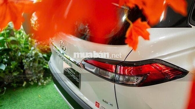 Toyota Corolla Cross - Tặng trước bạ +++