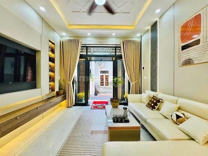 Bán nhà Trần Hưng Đạo Quận 5, sổ hồng riêng, giá tốt đầu tư chỉ 3tỷ 