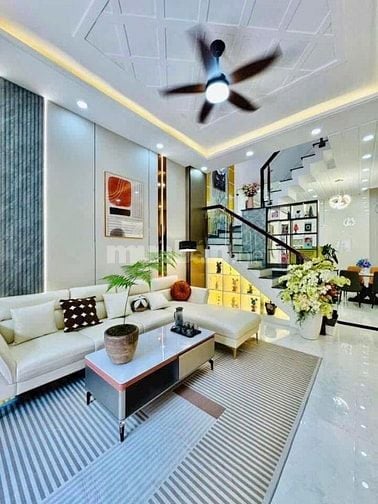 Bán nhà Trần Hưng Đạo Quận 5, sổ hồng riêng, giá tốt đầu tư chỉ 3tỷ 