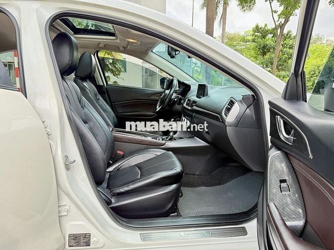 Mazda 3 2018 1.5 AT Sedan - 131.000 km, Facelift