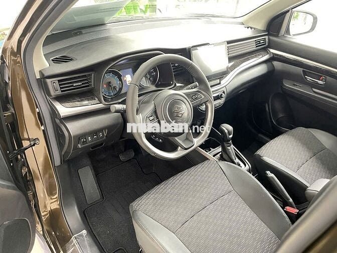 Suzuki XL 7 2024 Hybrid xả kho giá rẻ, 167 triệu