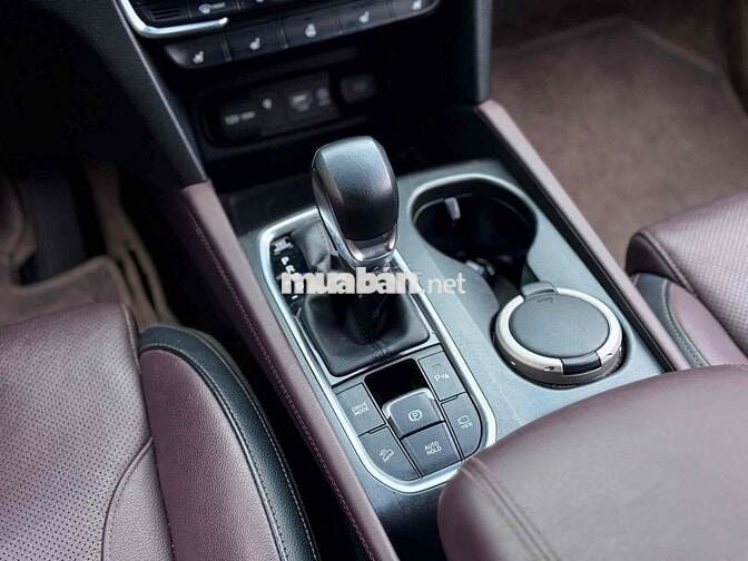 Hyundai SantaFe Premium 2.4L sản xuất 2020