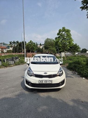 Kia Rio 2016 1.4 AT Sedan - 100000 km