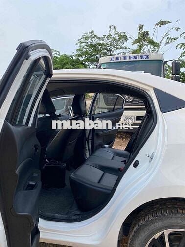Toyota Vios 2023 E 1.5 MT - 27309 km