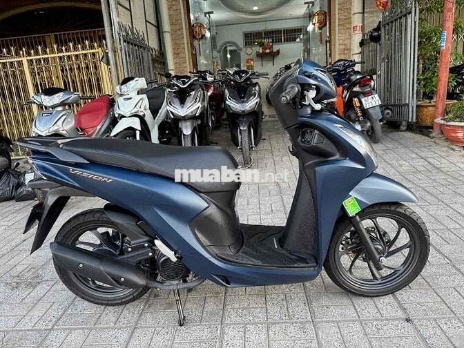 Vision 2024 odo 2k km bao Ko tua xã