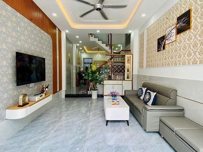 Nhà 70m2 Huỳnh Tấn Phát, Q7 gần cầu Phú Mỹ. Xây 1 trệt 2 lầu, sổ riêng