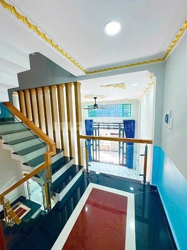 Chính chủ bán nhanh nhà gần công viên kênh nước đen 