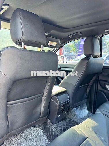 Ford Everest Titanium 1 cầu 2023 có xhd - 19.000km