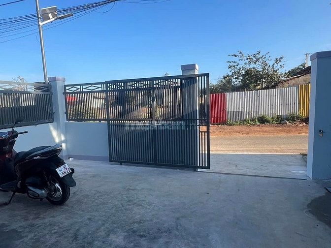 CẦN BÁN DÃY 6 PHÒNG TRỌ ĐANG CHO THUÊ,GIÁ CHỈ 750 TRIỆU,266m2