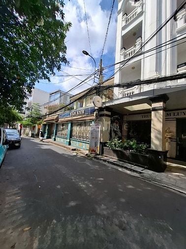 Bán nhà hẻm xe tải Nguyễn Văn Đậu quận Phú Nhuận giá 90 tỷ