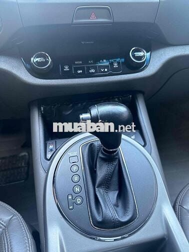 Kia Sportage 2013 2.0 AT AWD - 90000 km