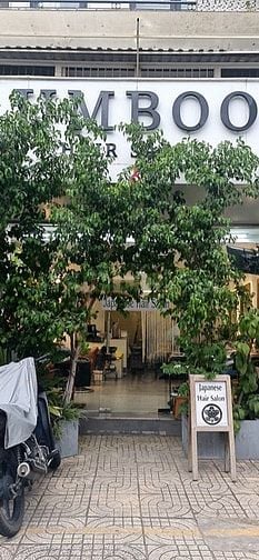 TIỆM TÓC NHẬT SALON UMBOO TUYỂN THỢ PHỤ GỘI ĐẦU, PHỤ HOÁ CHẤT.