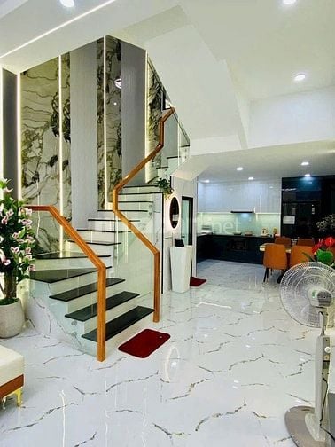CẦN TIỀN BÁN GẤP NHÀ 3 TẦNG KỲ ĐỒNG, Q.3 – GIÁ CHỈ 3.26 TỶ