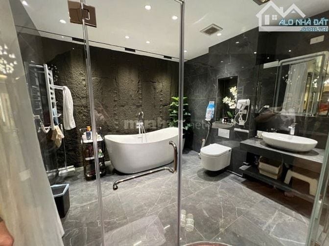Bán nhà Hoàng Mai, Đền Lừ_Ô tô vào nhà_61m2 chỉ 23.X tỷ