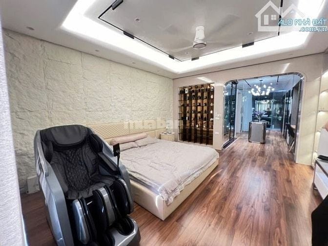 Bán nhà Hoàng Mai, Đền Lừ_Ô tô vào nhà_61m2 chỉ 23.X tỷ