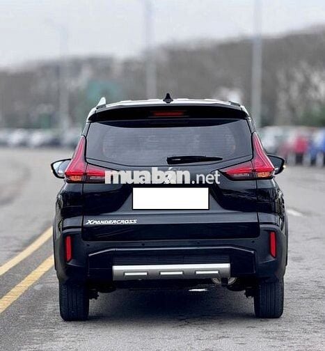 Xe Mitsubishi Xpander Cross 1.5 AT 2021 - Màu Đen