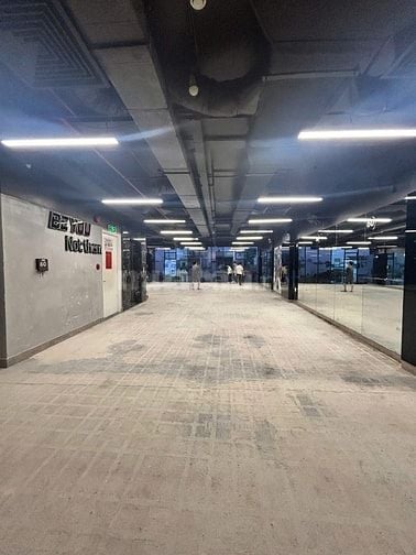 Cho thuê Toà Nhà Hiền Vương 10*20m 1 hầm 7 lầu giá 150tr