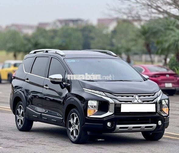 Xe Mitsubishi Xpander Cross 1.5 AT 2021 - Màu Đen